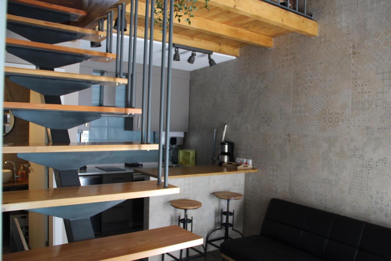 Trendy House Apartment ลากอส ภายนอก รูปภาพ
