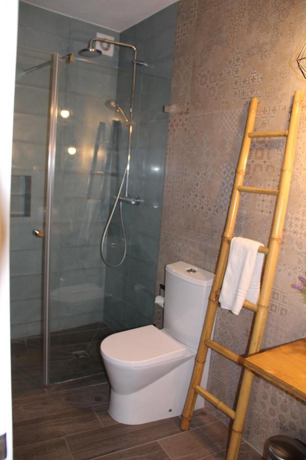 Trendy House Apartment ลากอส ภายนอก รูปภาพ